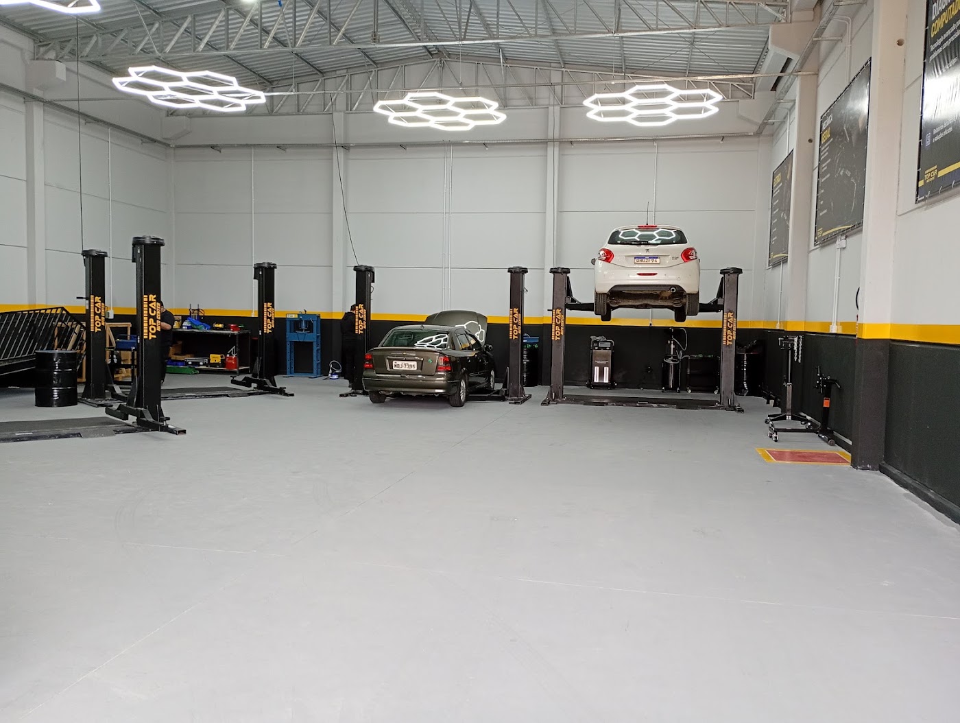 Top Car Auto Center